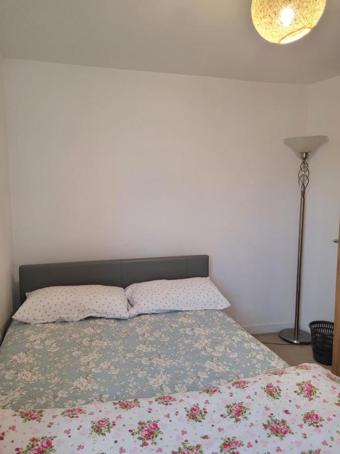 Room Near Heathrow Airport Hillingdon Zewnętrze zdjęcie