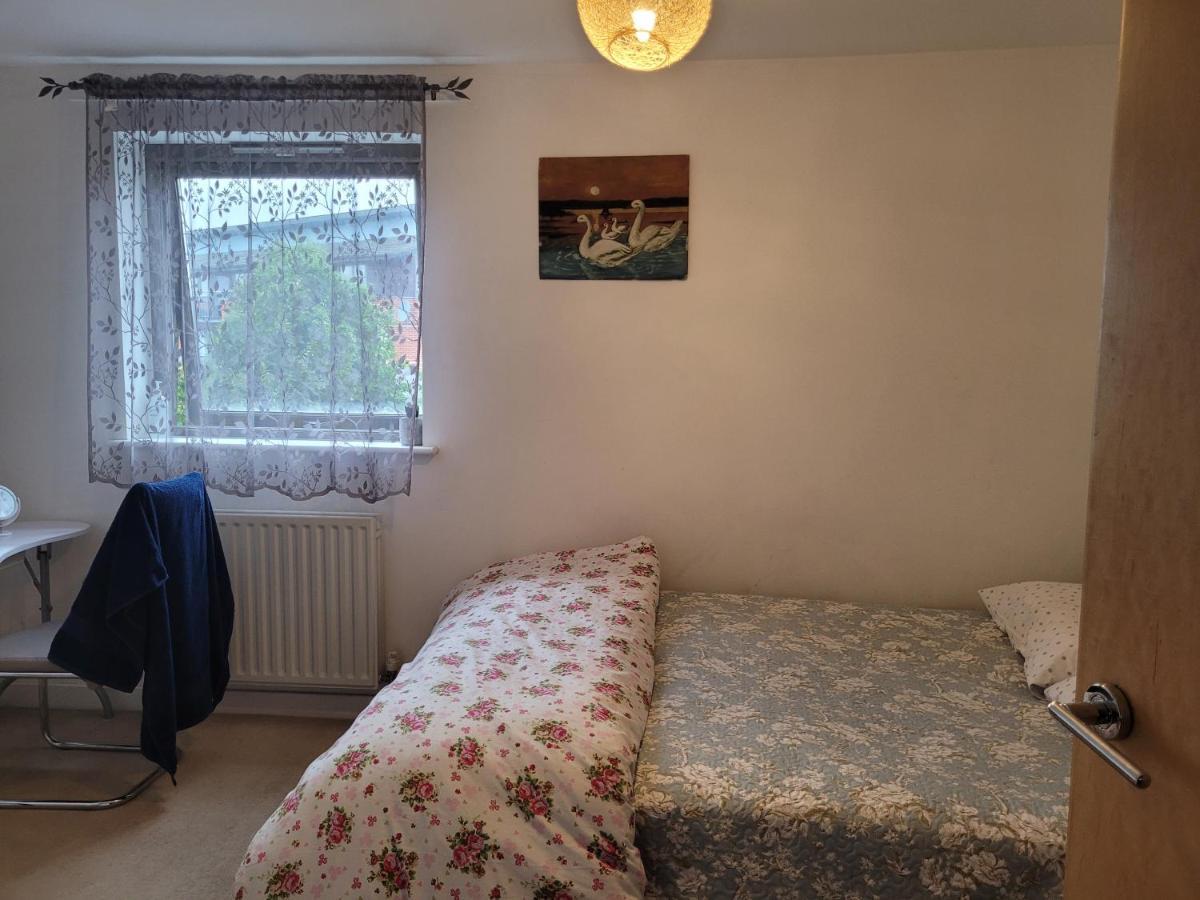 Room Near Heathrow Airport Hillingdon Zewnętrze zdjęcie